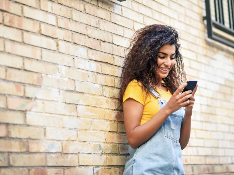 pisanie sms do kogoś