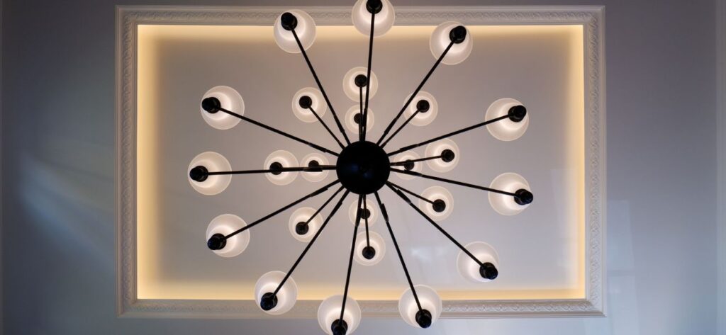 Jak dobrać idealną lampę sufitową do wnętrza?