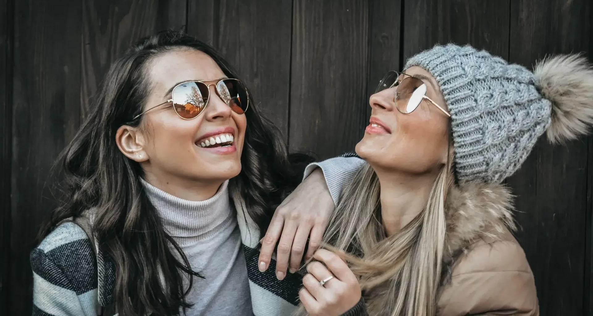 okulary przeciwsłoneczne w zimie