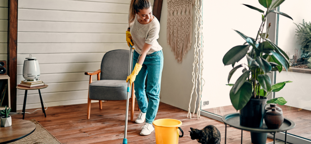 mycie podłóg, sprzątanie - podział obowiązków