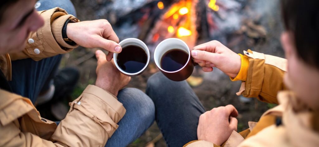 kawa ziarnista w podróży, poradnik jak zrobić kawę - pyszna aromatyczna kawa