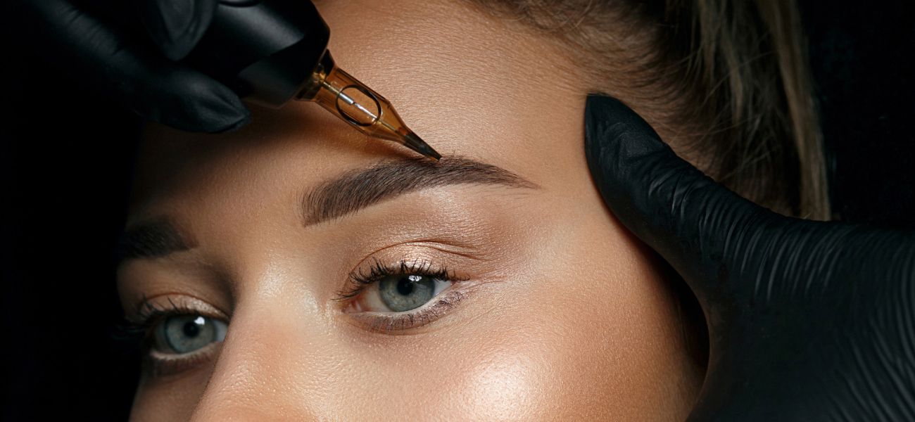 wykonywanie makijażu permanentnego