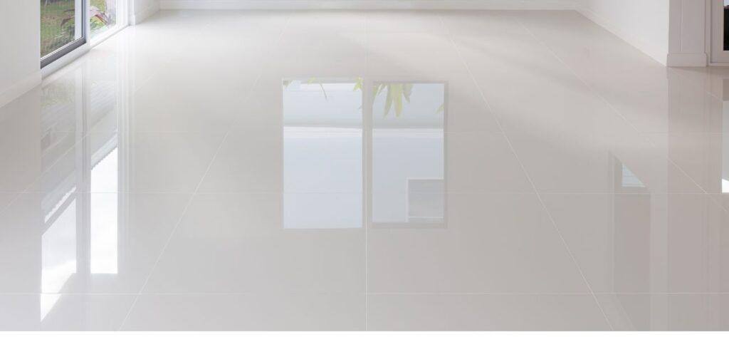 płytki podłogowe w połysku do salonu