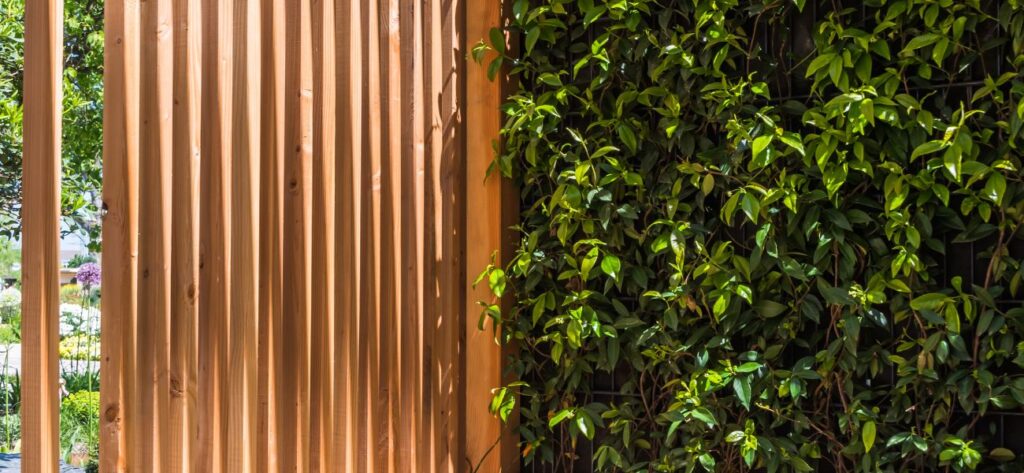 ogród wertykalny jako ozdoba w firmie