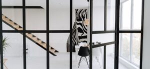 wnętrze - połączenie loftu z glamour