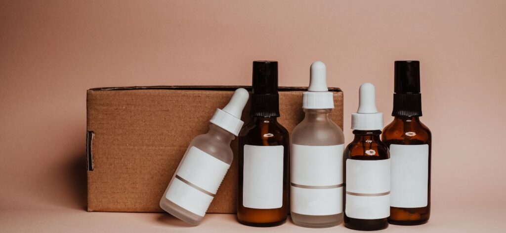 różne rodzaje serum do twarzy