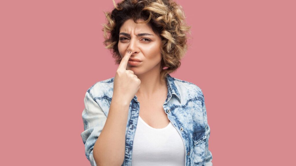 niewerbalne oznaki kłamstwa
jak rozpoznać kłamcę?