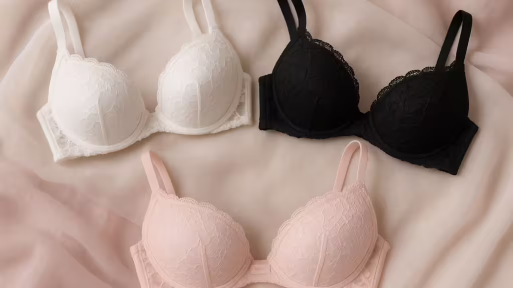 różne kolory biustonoszy push up